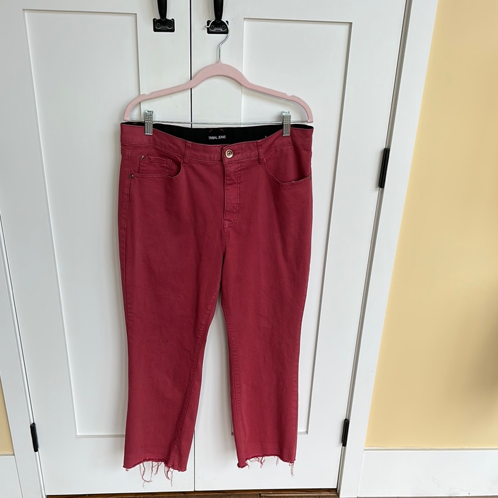 Tribal Women's Cropped Jeans in Berry Red